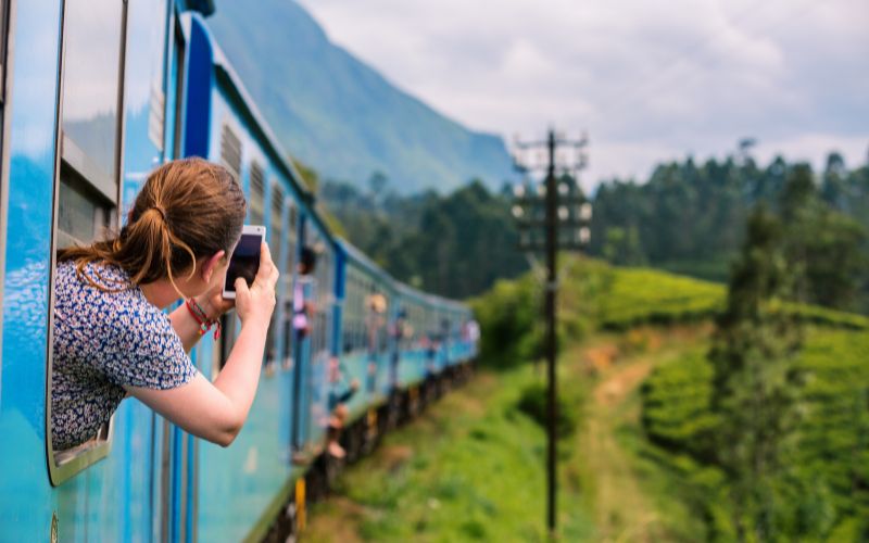 sri lanka train ride to up country - Nuwara Eliya attractions