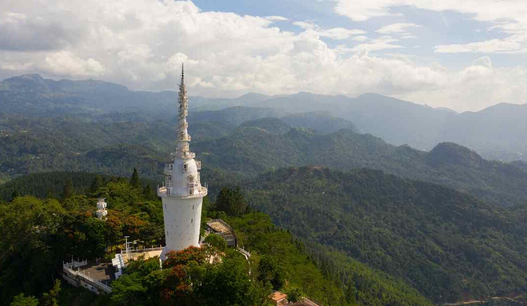 Ambuluwawa Tower - Attractions in Gampola, Sri Lanka